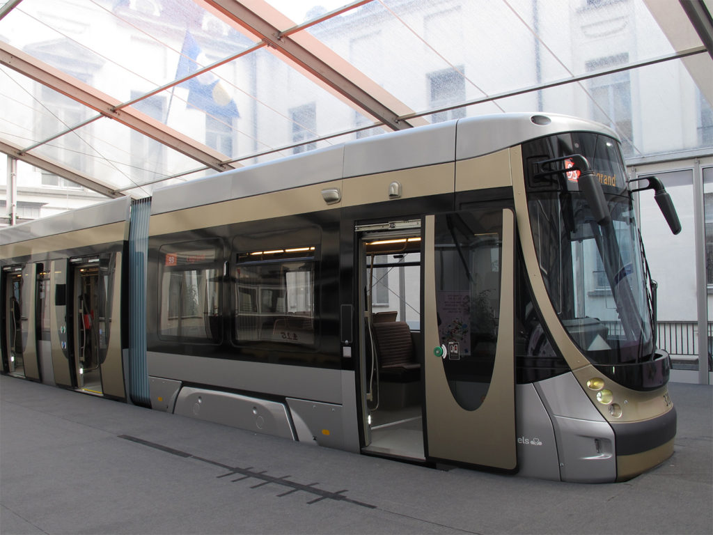 Bombardier TNG Straßenbahn für Brüssel Modell in Originalgröße
